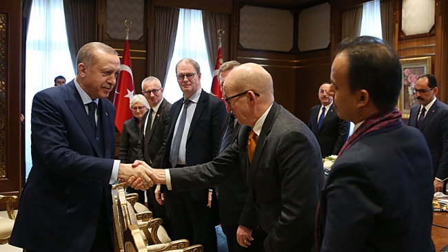 Cumhurbaşkanı Erdoğan, Birleşik Krallık Lordlar Kamarası Heyeti'ni kabul etti